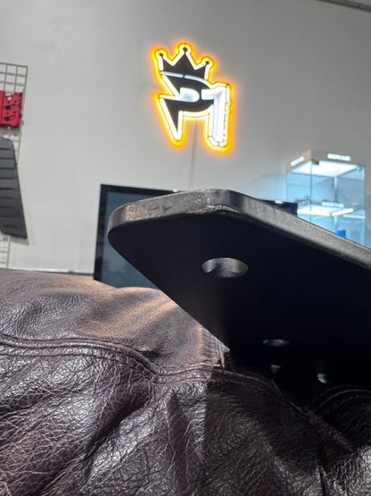 C8 corvette hitch *SCRATCH AND DENT*
